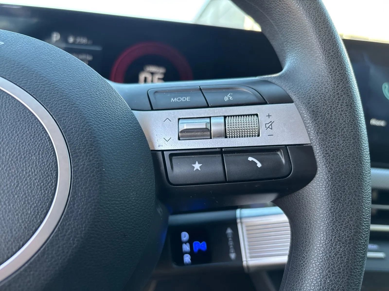 Used 2025 Hyundai Sonata SEL FWD image 16