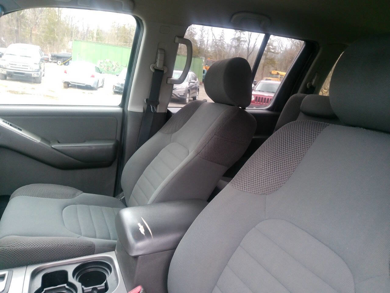 Used 2009 Nissan Pathfinder S image 39