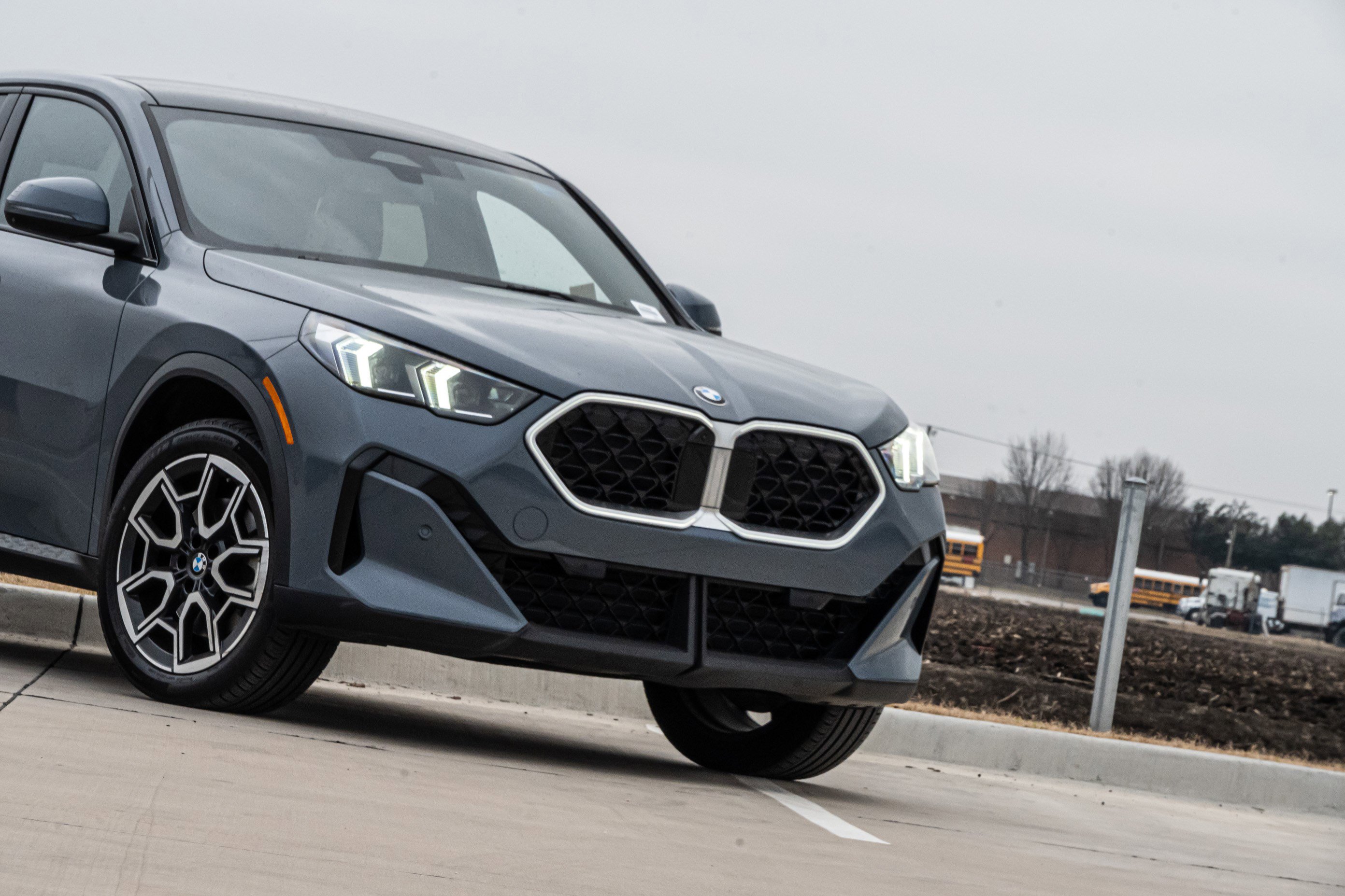 Certified 2025 BMW X2 xDrive28i image 5