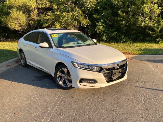 Used 2019 Honda Accord EX image 1