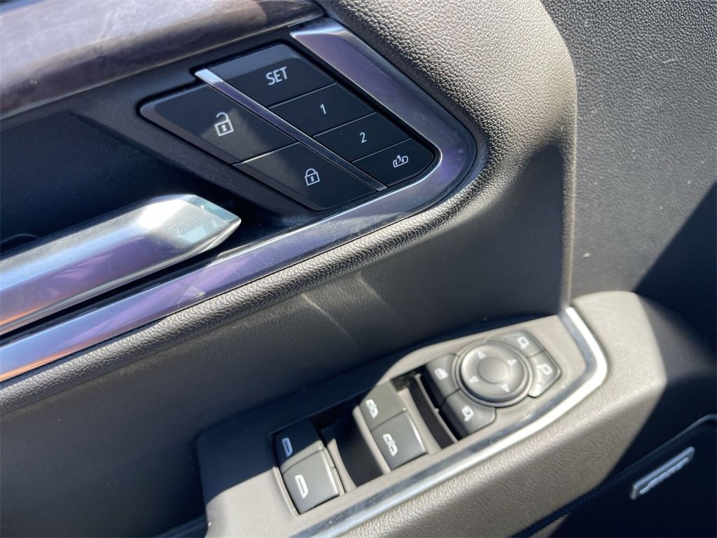 Used 2022 Chevrolet Silverado 1500 LTZ w/ LTZ Premium Package image 13