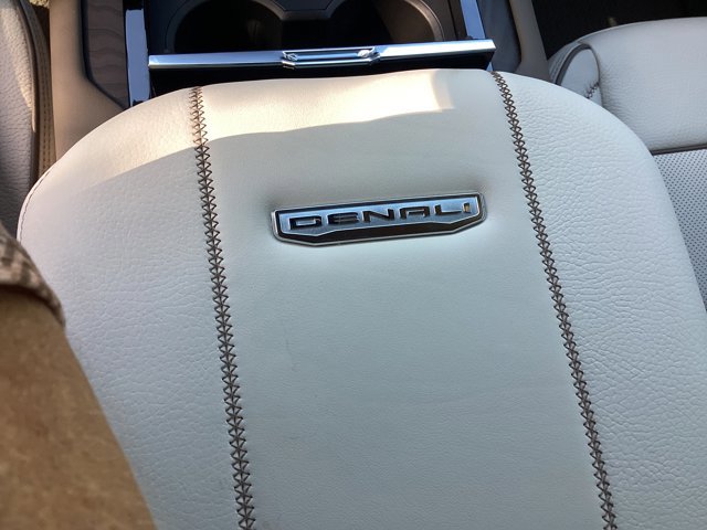 New 2026 GMC Yukon Denali w/ Denali Reserve Package AWD/4WD image 36