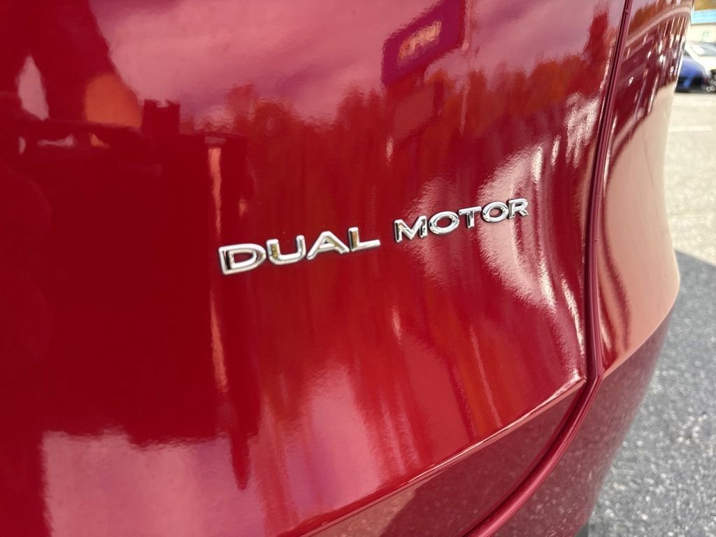 Used 2021 Tesla Model Y Long Range image 33