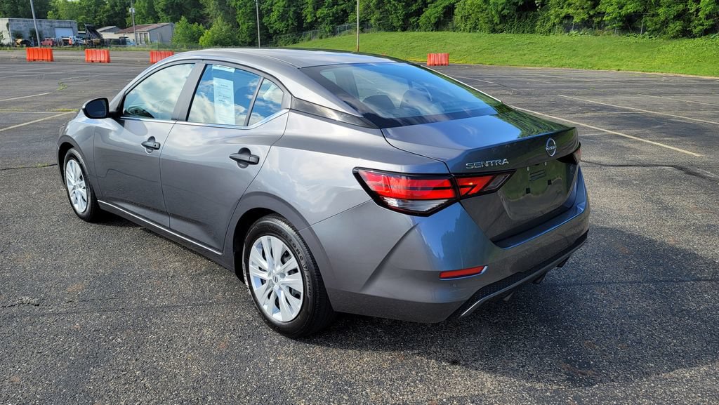 Used 2025 Nissan Sentra S FWD image 9
