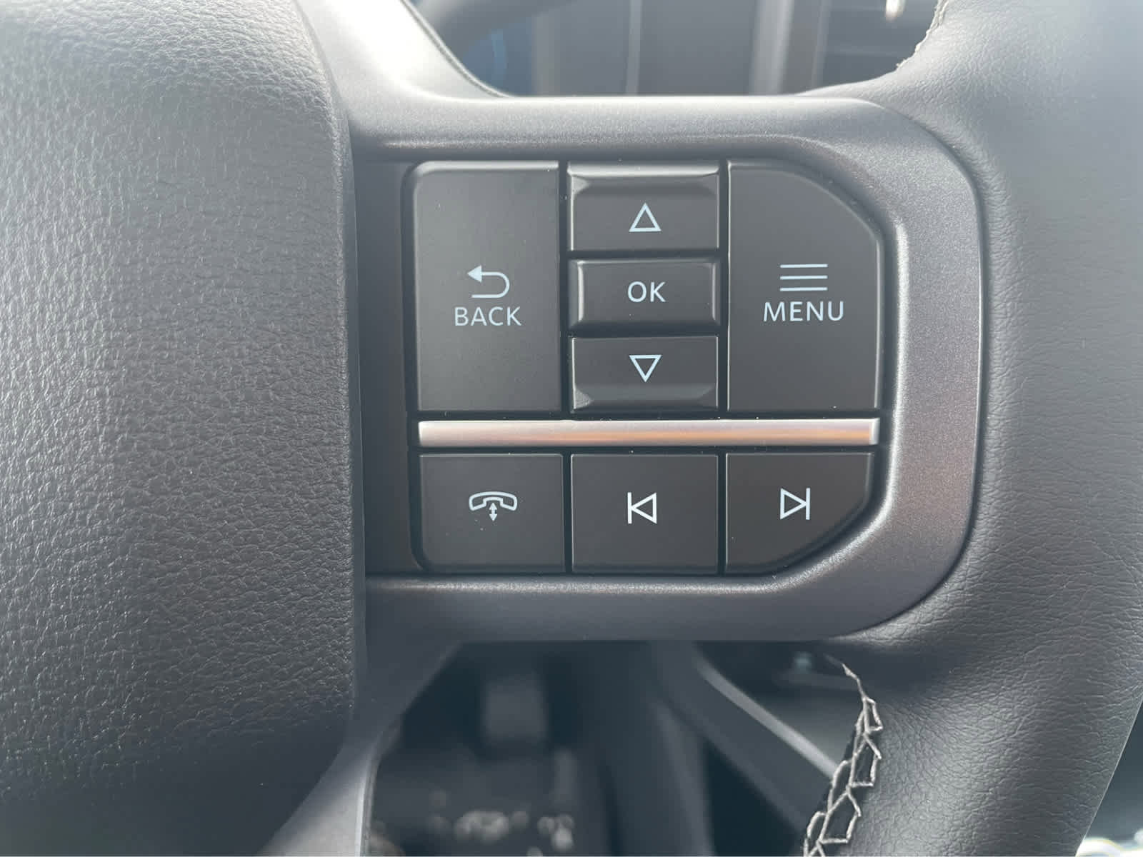 Used 2026 Ford F350 Lariat w/ FX4 Off-Road Package image 19