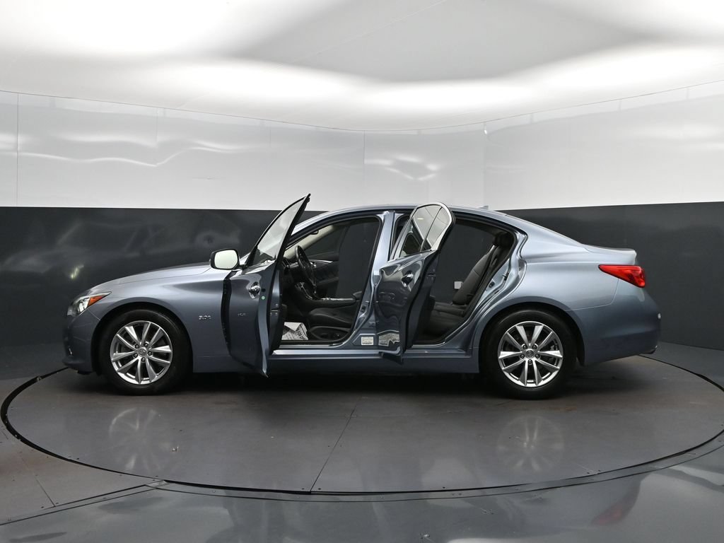 Certified 2016 INFINITI Q50 3.0t Premium w/ 3.0T Premium Plus Package RWD image 40