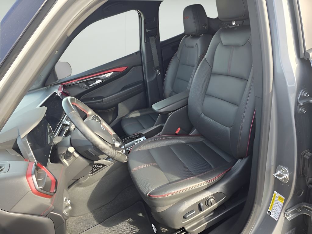 Used 2024 Chevrolet TrailBlazer RS w/ Driver Confidence Package image 13