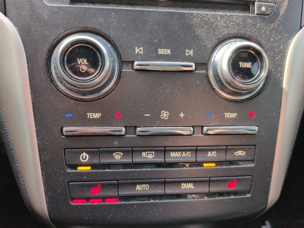 Used 2017 Lincoln MKC Select w/ Select Plus Package AWD/4WD image 12