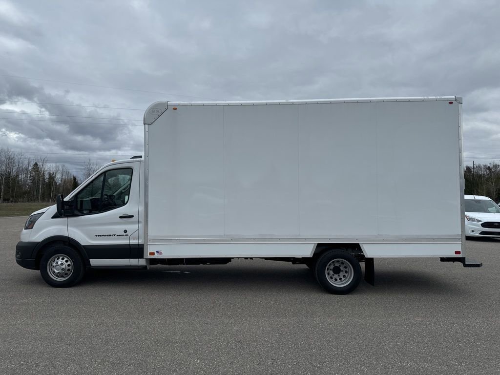 New 2026 Ford Transit 350 Low Roof DRW w/ Exterior Upgrade Package RWD image 15