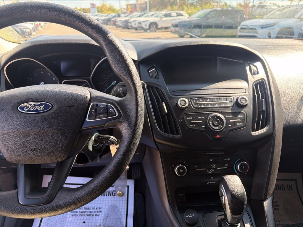 Used 2018 Ford Focus SE FWD image 27