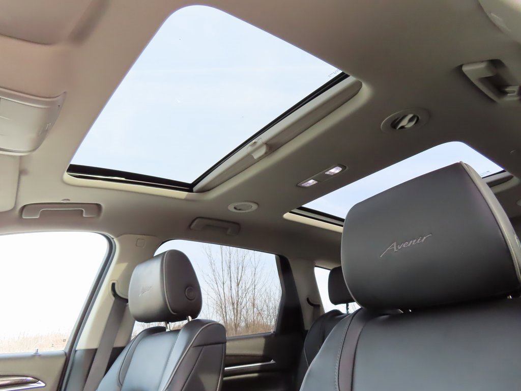 Certified 2019 Buick Enclave Avenir w/ Avenir Technology Package image 5