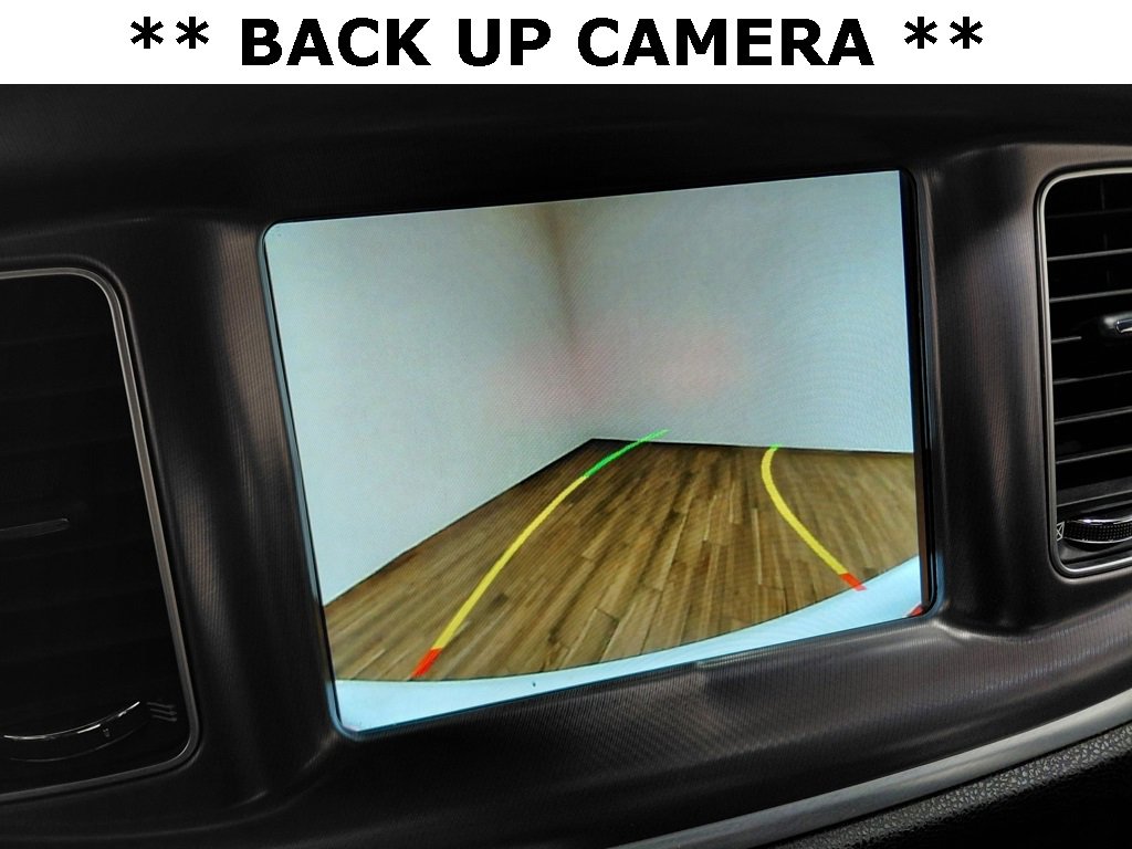 Certified 2019 Dodge Charger SXT w/ Cold Weather Package image 16