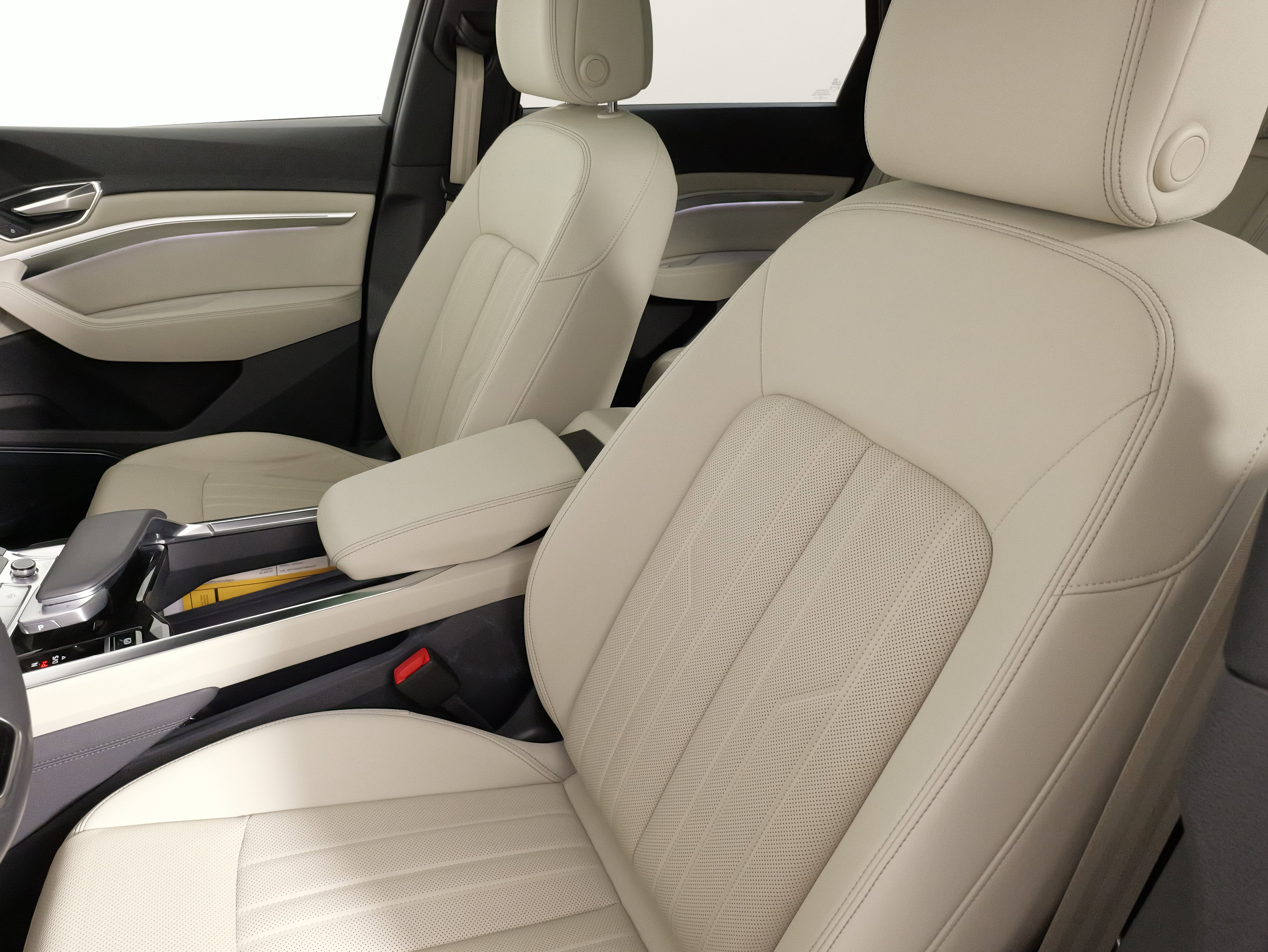 Used 2024 Audi Q8 e-tron Premium Plus w/ Premium Plus Package image 29