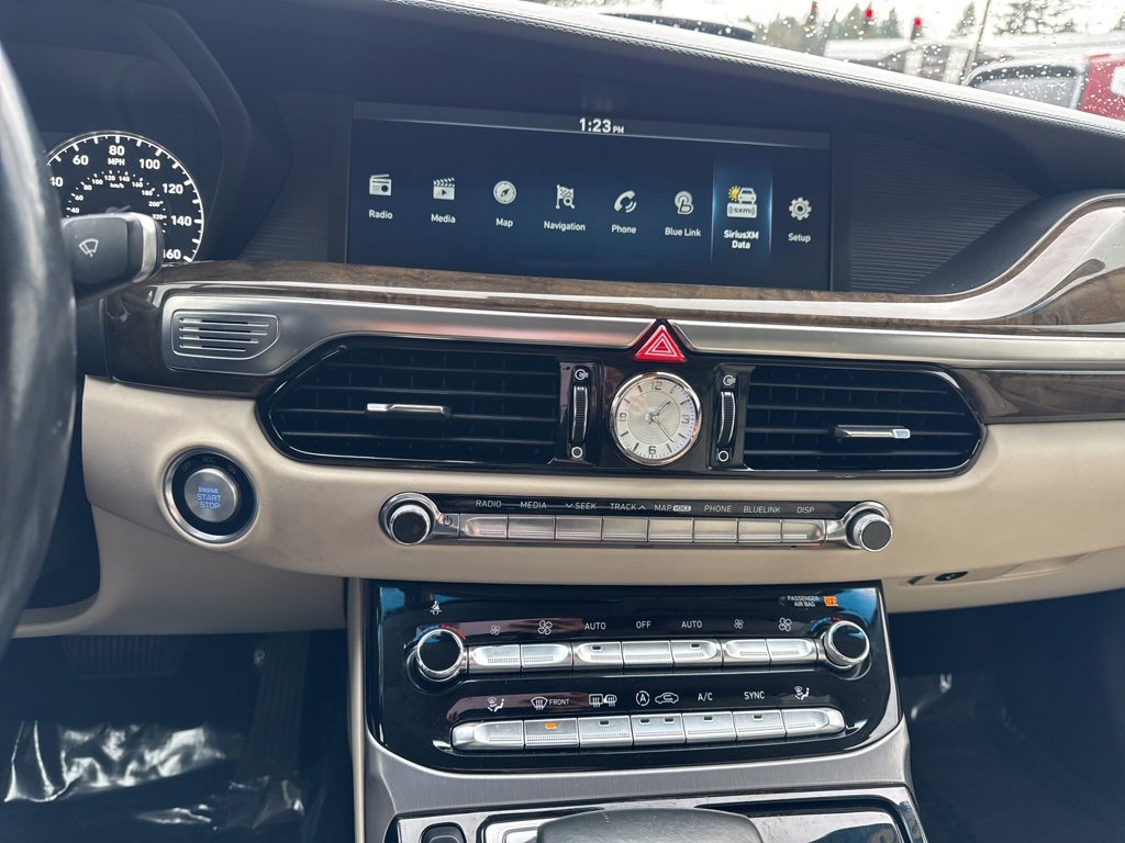 Used 2017 Genesis G90 3.3T Premium image 24