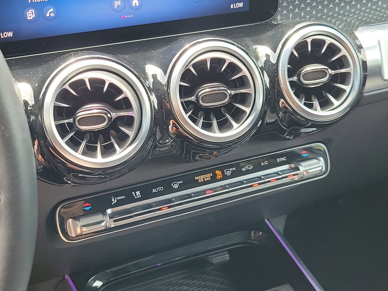 Used 2025 Mercedes-Benz GLB 250 image 26