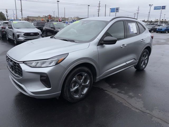 Certified 2023 Ford Escape ST-Line w/ Tech Pack #1 AWD/4WD image 18