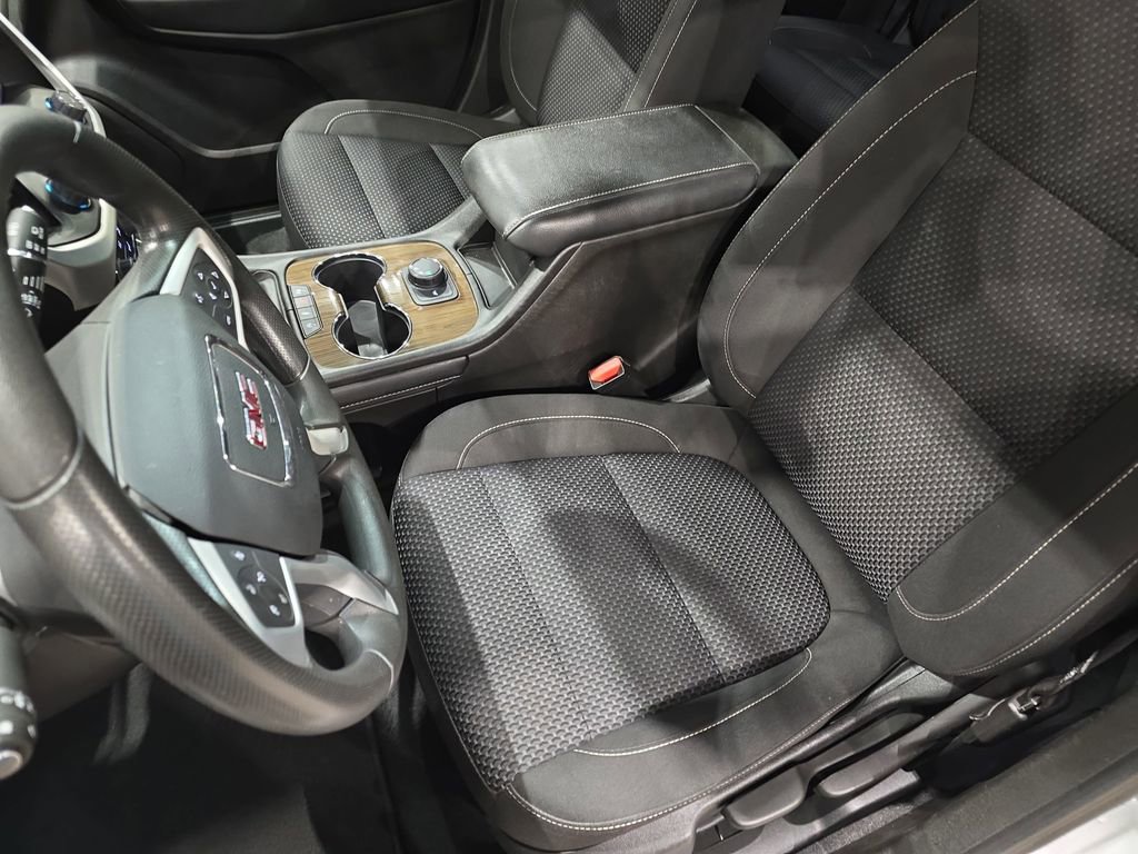 Used 2023 GMC Acadia SLE w/ Elevation Edition FWD image 16