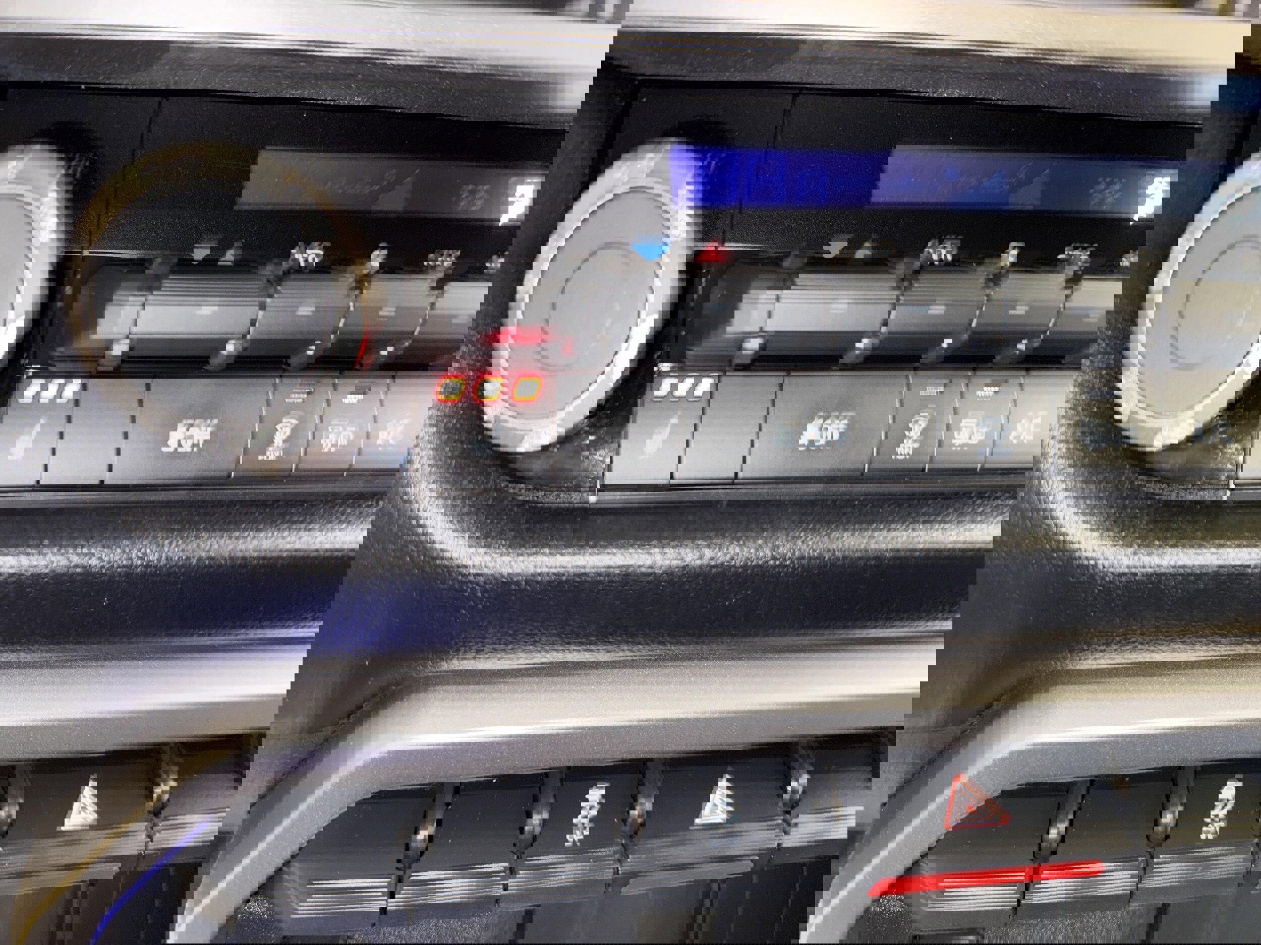 Used 2022 Toyota Tundra SR5 w/ SR5 Premium Package image 34