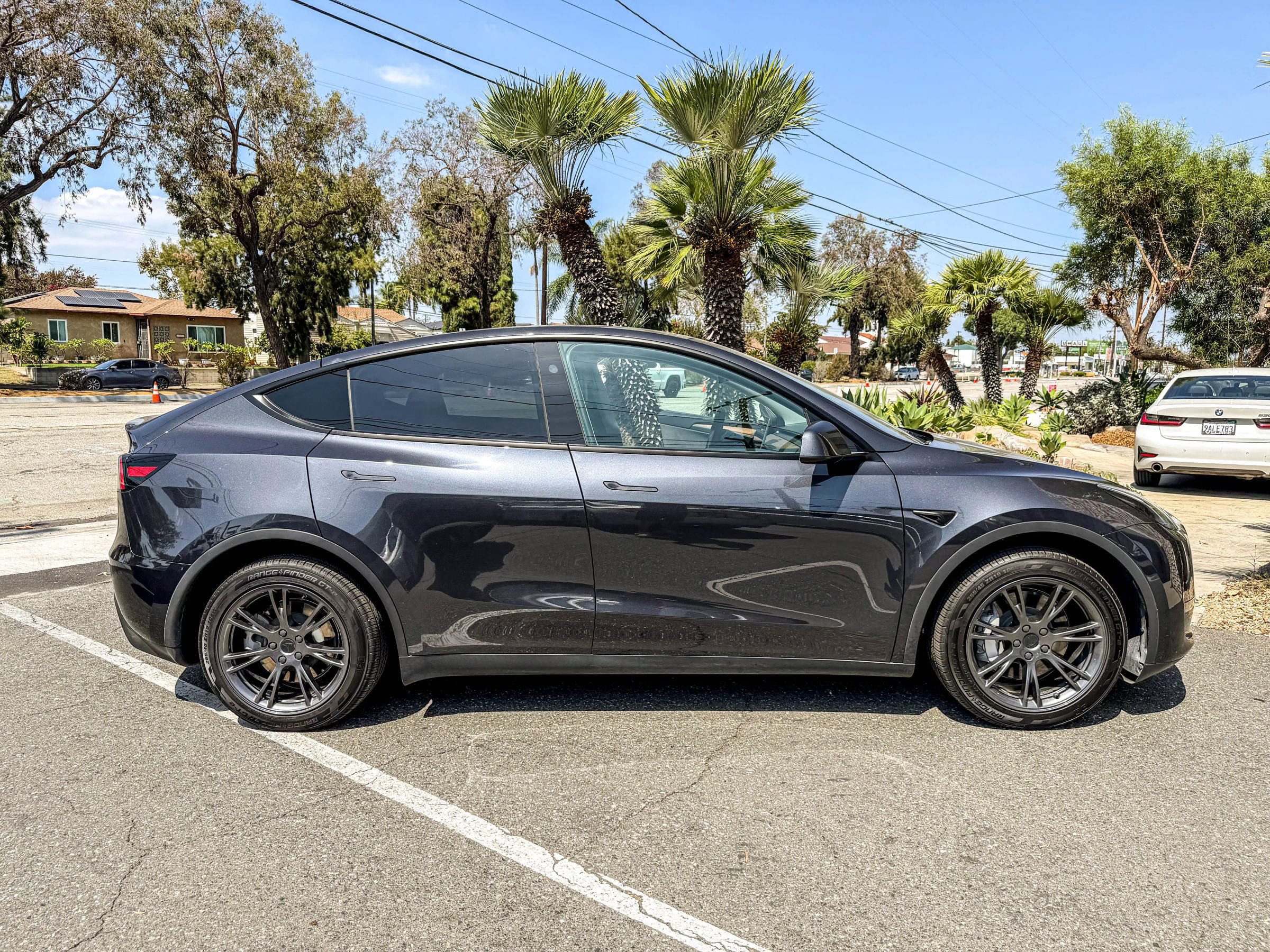 Used 2024 Tesla Model Y Long Range AWD/4WD image 15