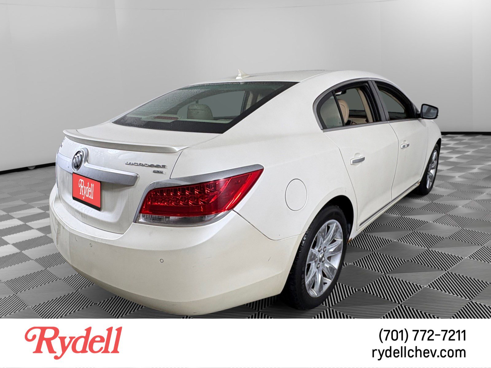 Used 2011 Buick LaCrosse CXL w/ Driver Confidence Package image 5