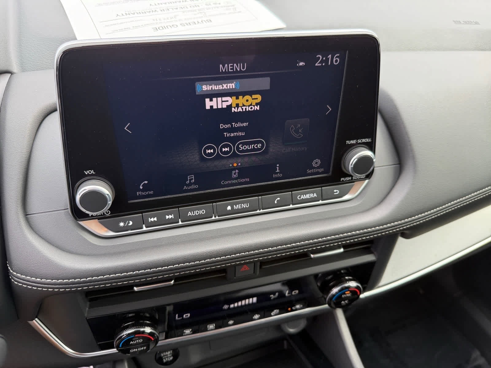 Used 2025 Nissan Rogue SV FWD image 18
