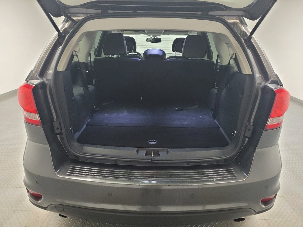 Used 2015 Dodge Journey R/T w/ Flexible Seating Group FWD image 29