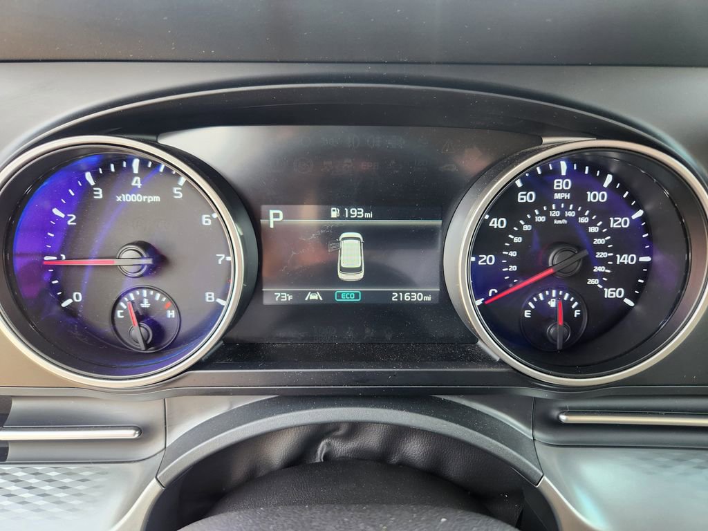 Certified 2024 Kia Carnival LX image 23