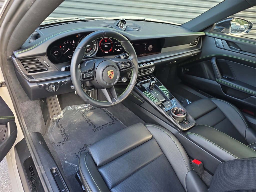 Certified 2024 Porsche 911 Carrera GTS image 4