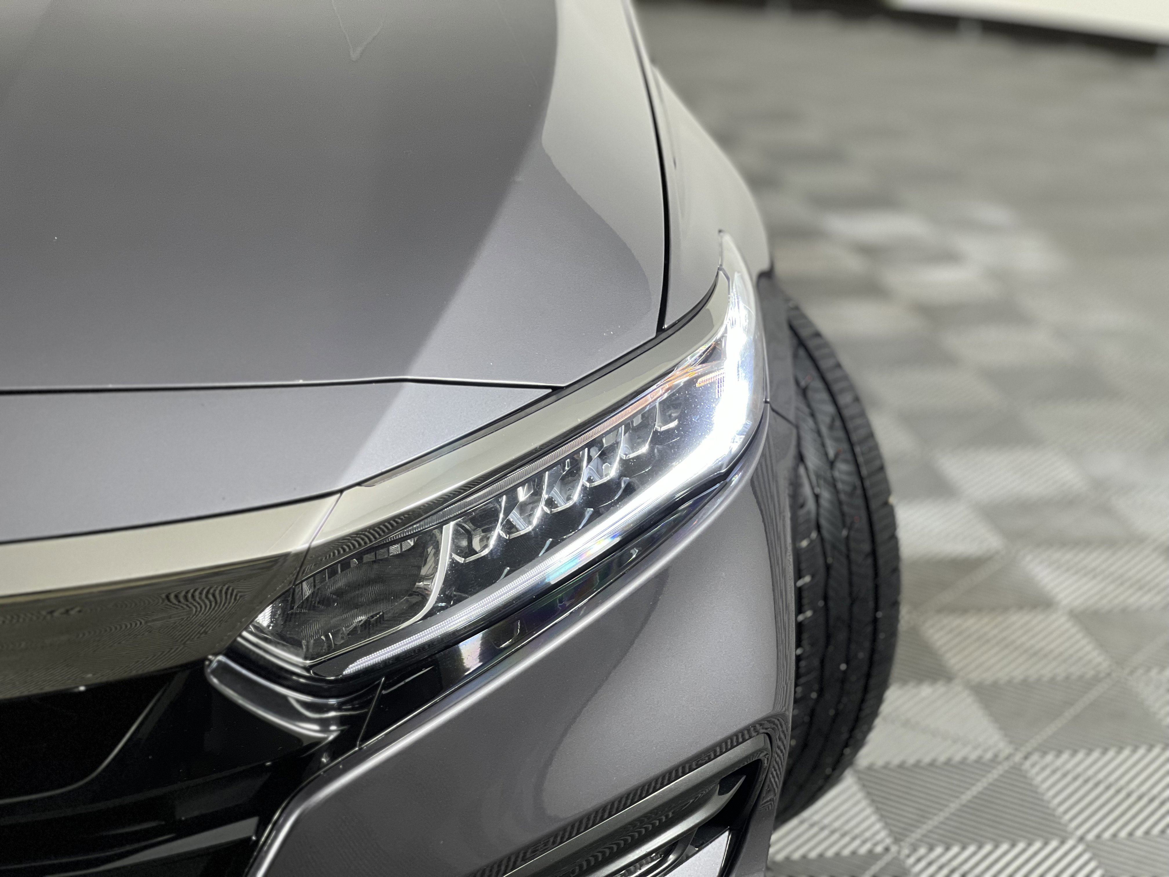 Used 2018 Honda Accord Sport image 7