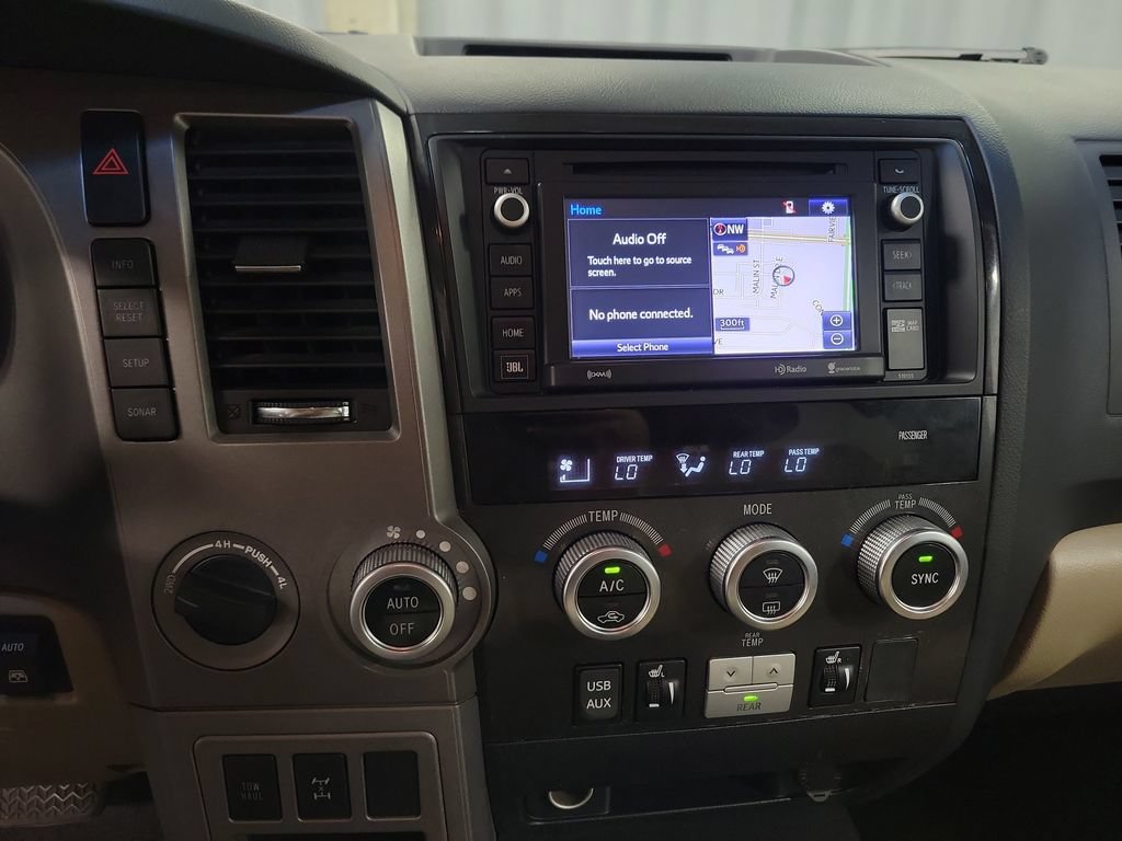 Used 2016 Toyota Sequoia Limited w/ Safety & Convenience Package AWD/4WD image 17
