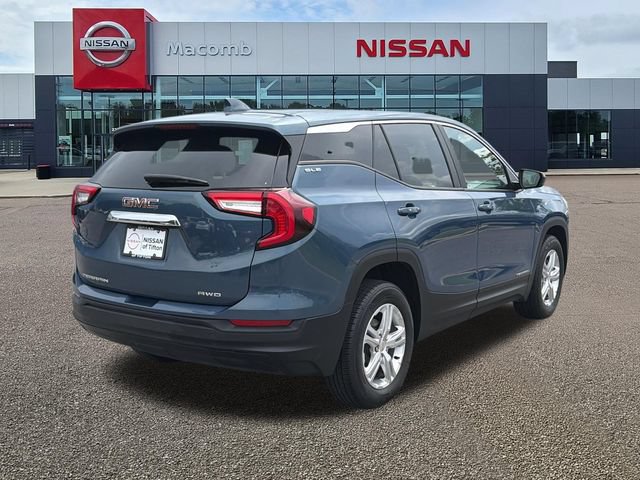 Used 2024 GMC Terrain SLE AWD/4WD image 7