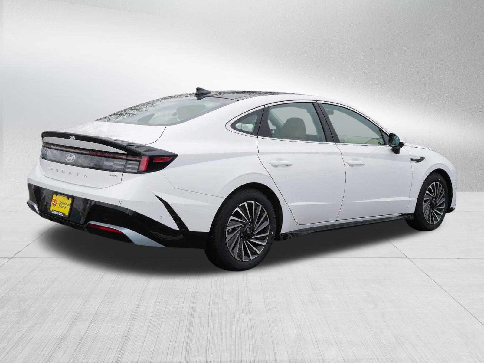 New 2026 Hyundai Sonata Limited image 4