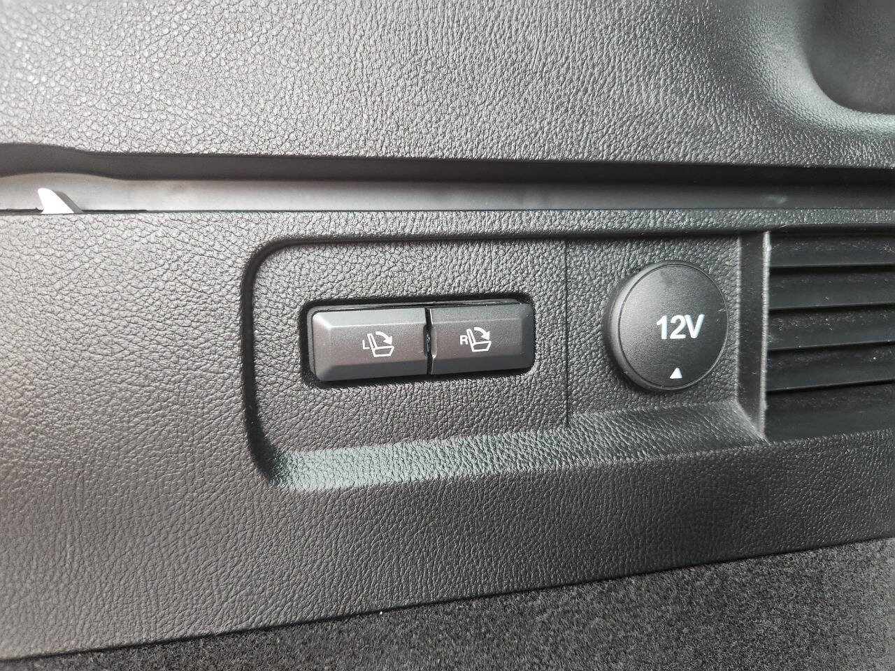 Used 2020 Lincoln Nautilus Premier w/ Equipment Group 101A AWD/4WD image 29