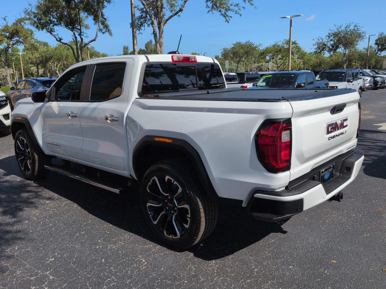 Used 2023 GMC Canyon Denali AWD/4WD image 6