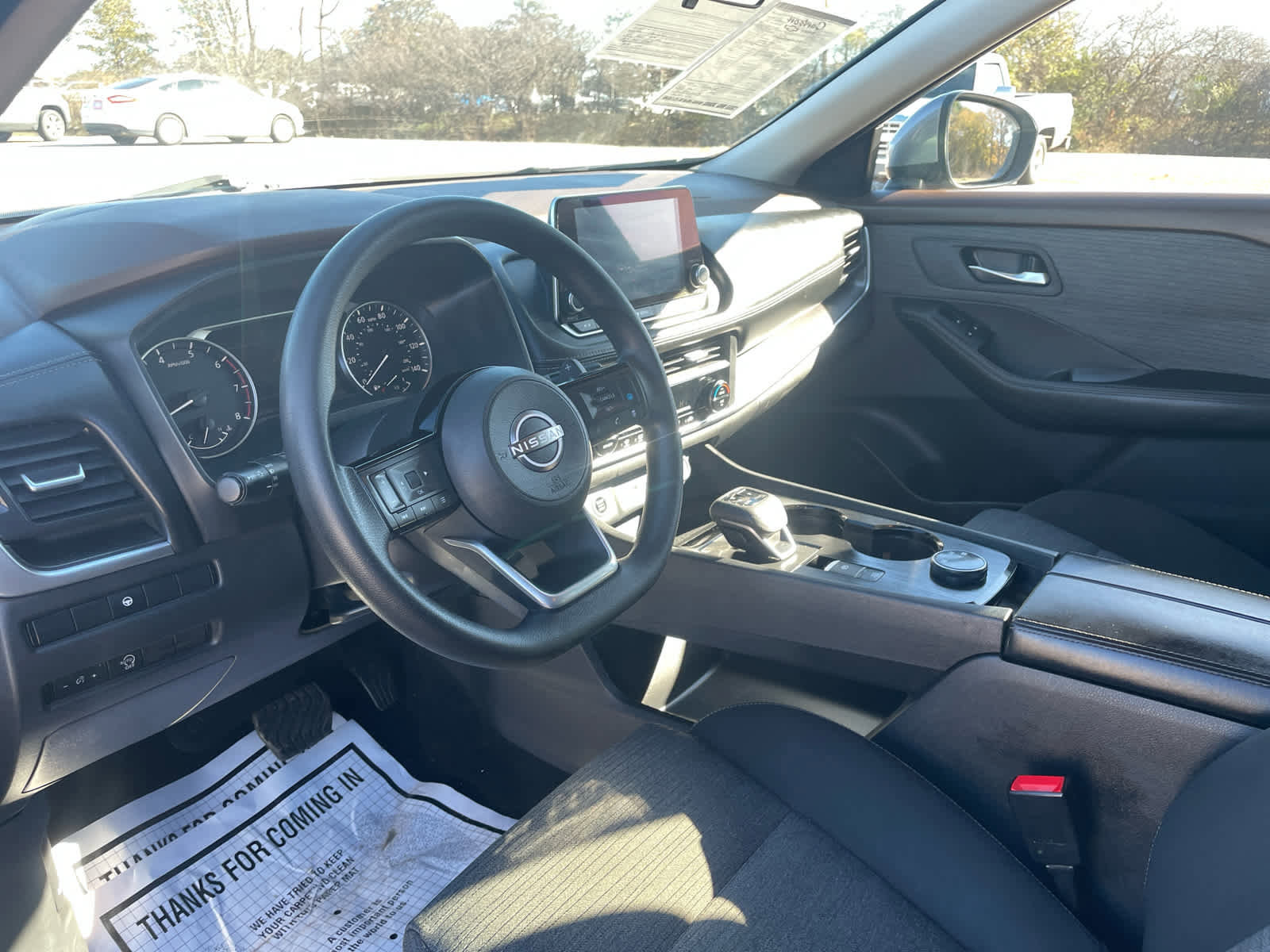 Used 2023 Nissan Rogue SV image 16