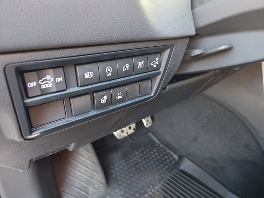Used 2022 Toyota Tundra Limited w/ TRD Off-Road Package AWD/4WD image 12
