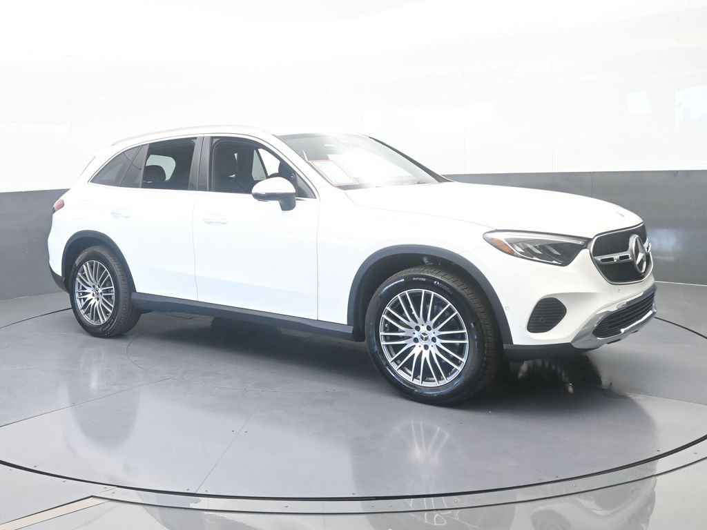 Used 2026 Mercedes-Benz GLC 300 image 8