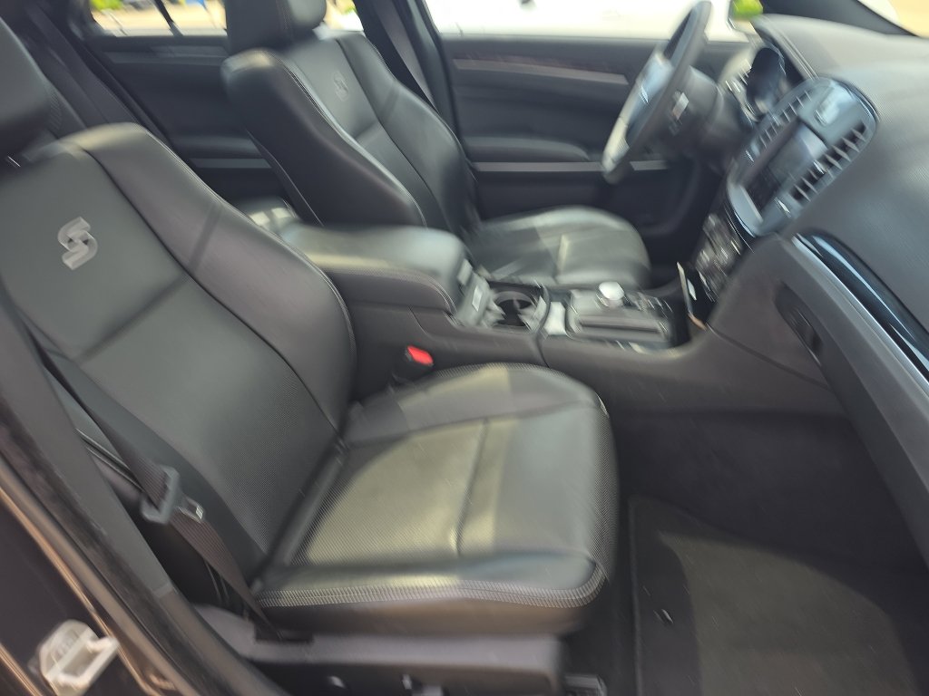 Used 2023 Chrysler 300 S w/ Comfort Group RWD image 24