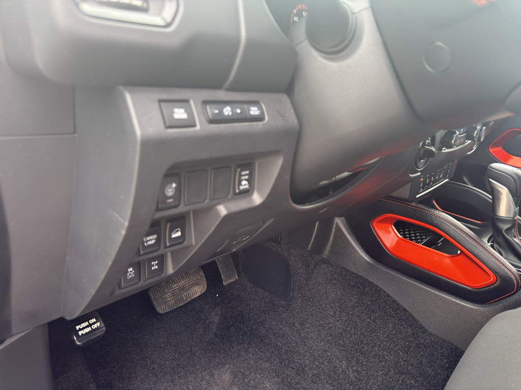 Certified 2023 Nissan Frontier PRO-4X w/ Pro Convenience Package AWD/4WD image 16