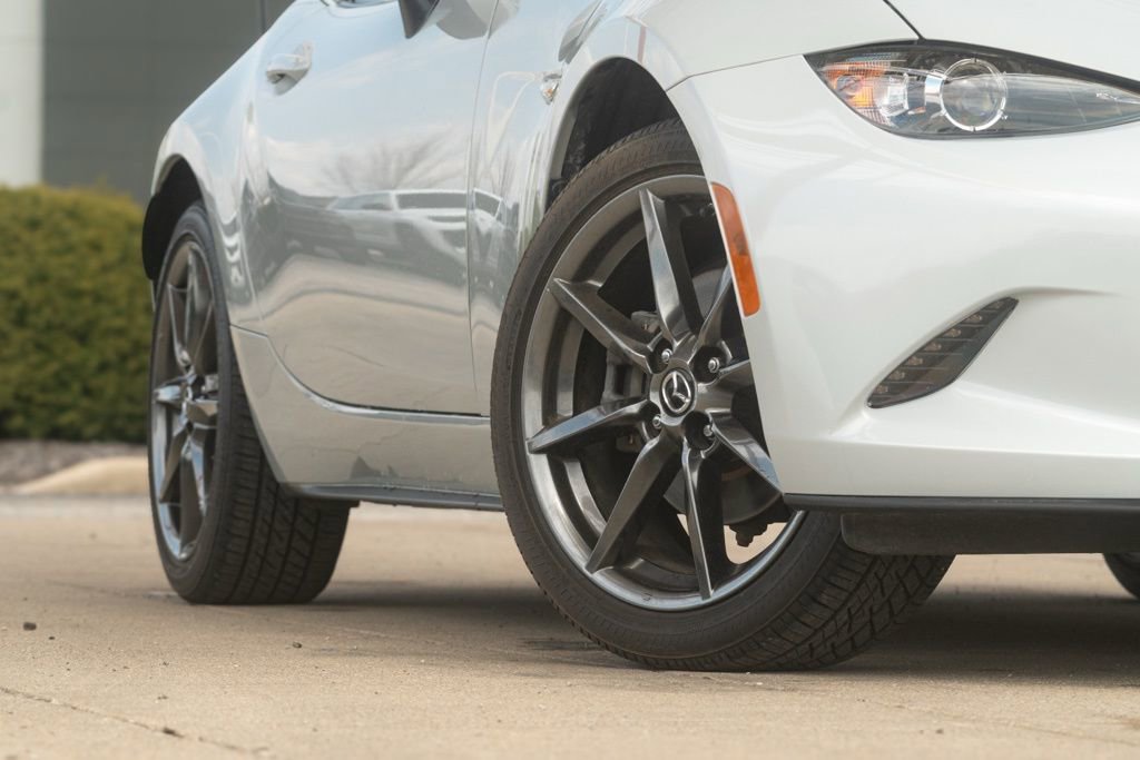 Used 2019 MAZDA MX-5 Miata RF Grand Touring image 11