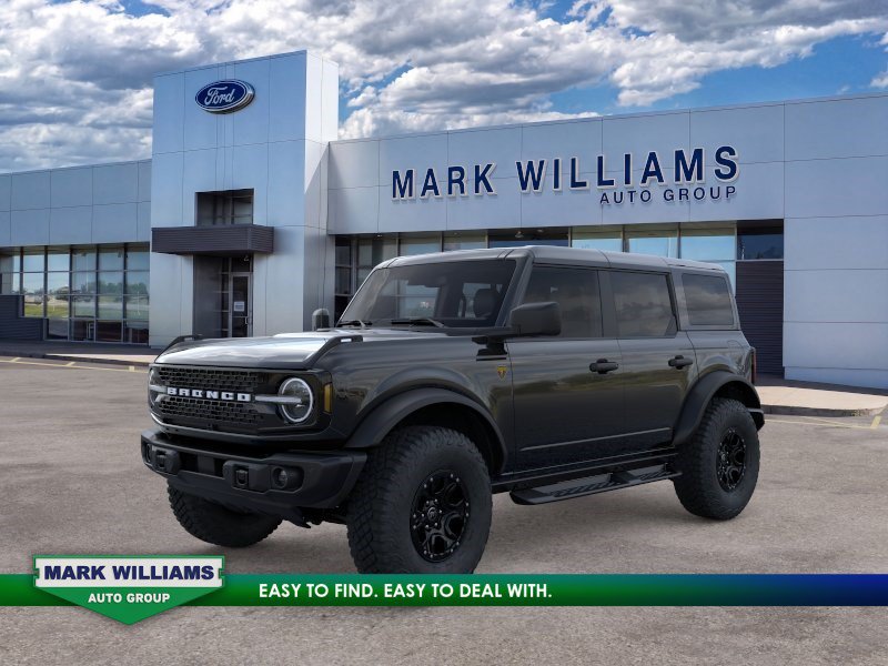 New 2026 Ford Bronco Badlands w/ Sasquatch Package