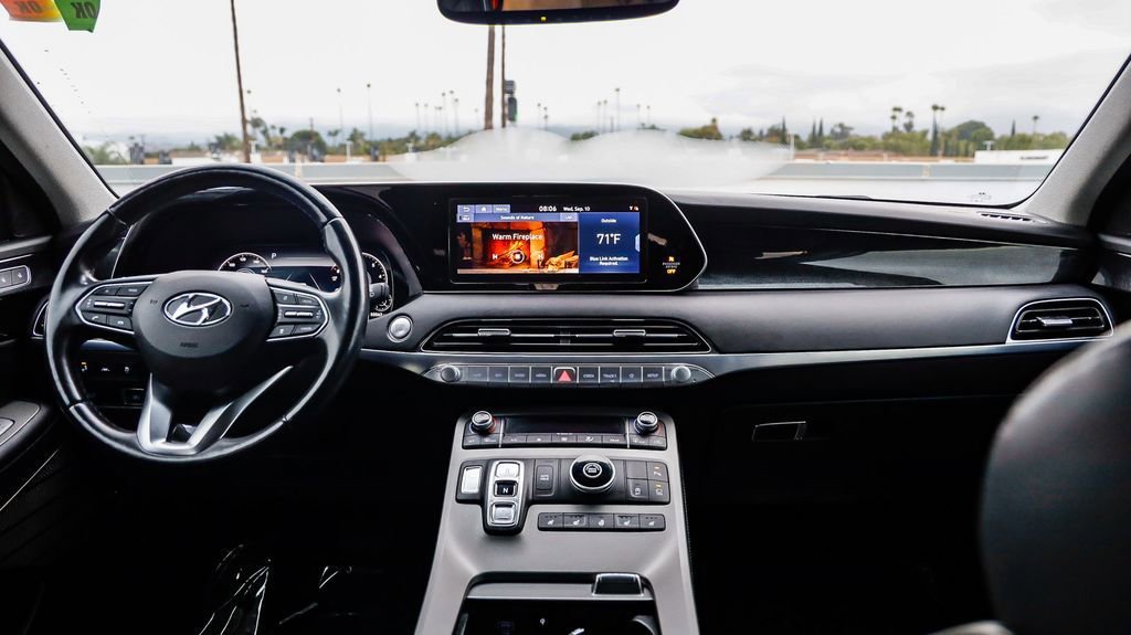 Used 2021 Hyundai Palisade Limited image 13