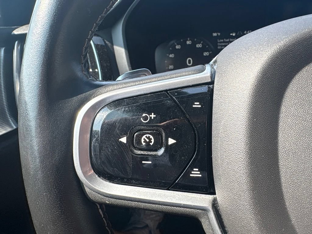 Used 2019 Volvo S60 T6 R-Design AWD/4WD image 17