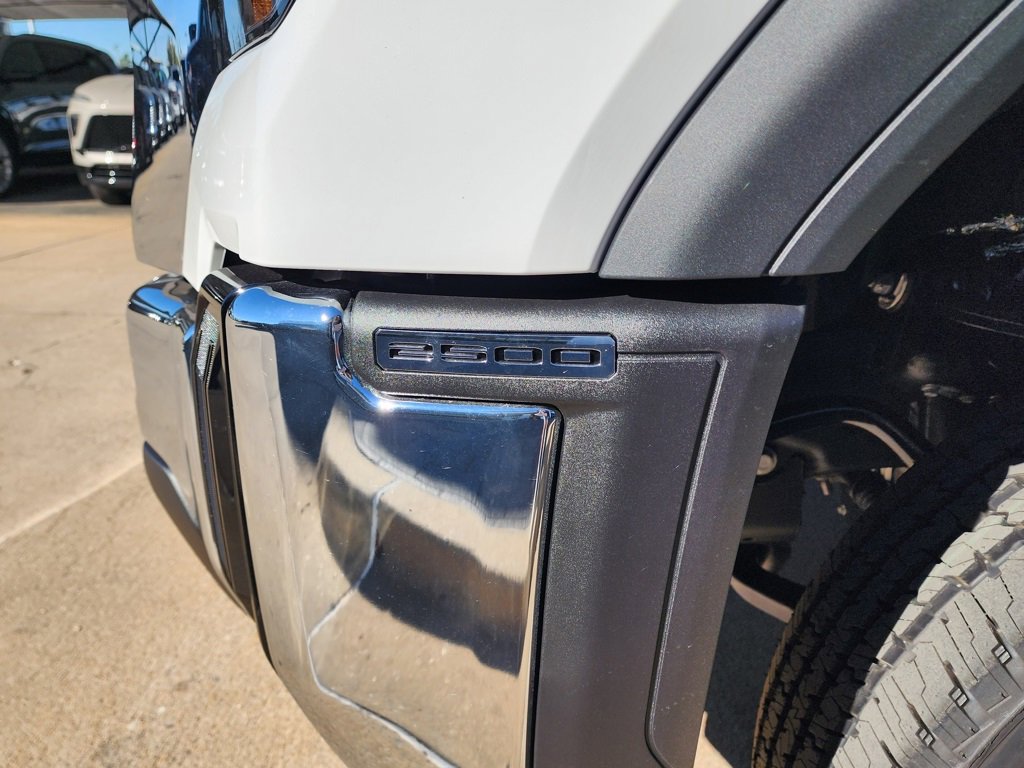 New 2026 GMC Sierra 2500 Pro image 11