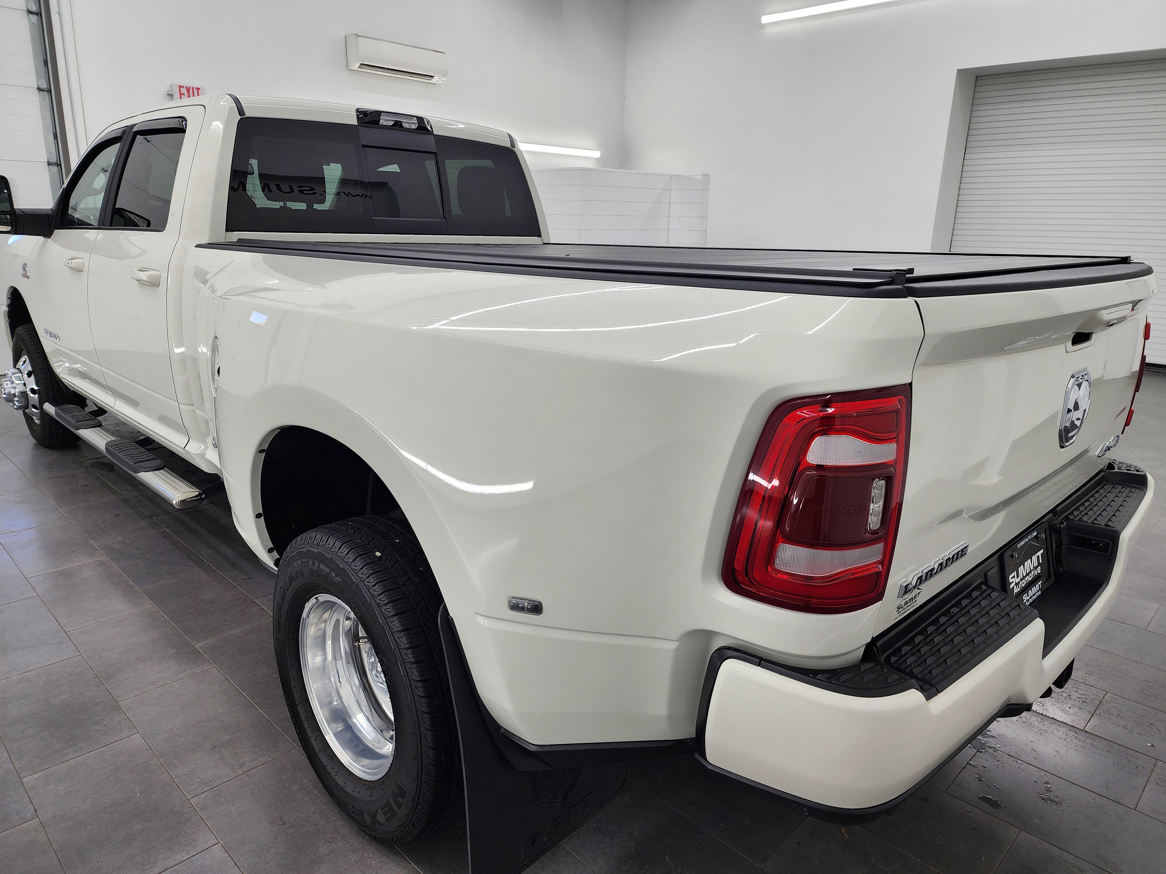 Used 2023 RAM 3500 Laramie image 6
