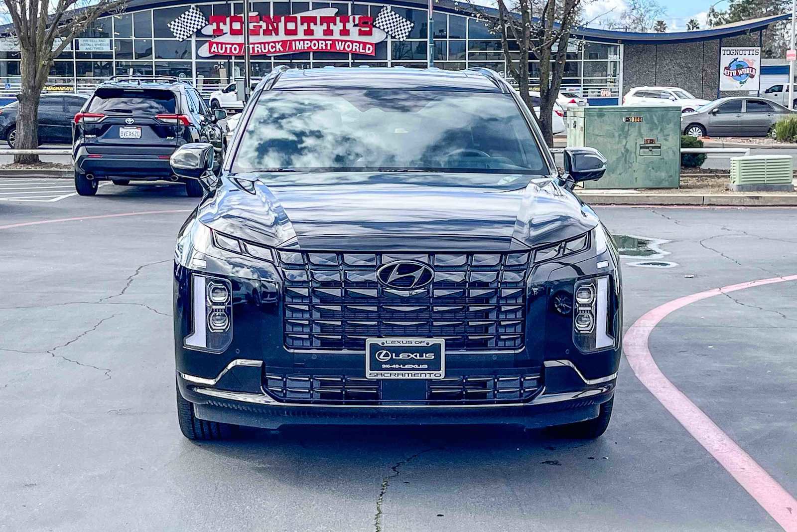 Used 2024 Hyundai Palisade Calligraphy image 6