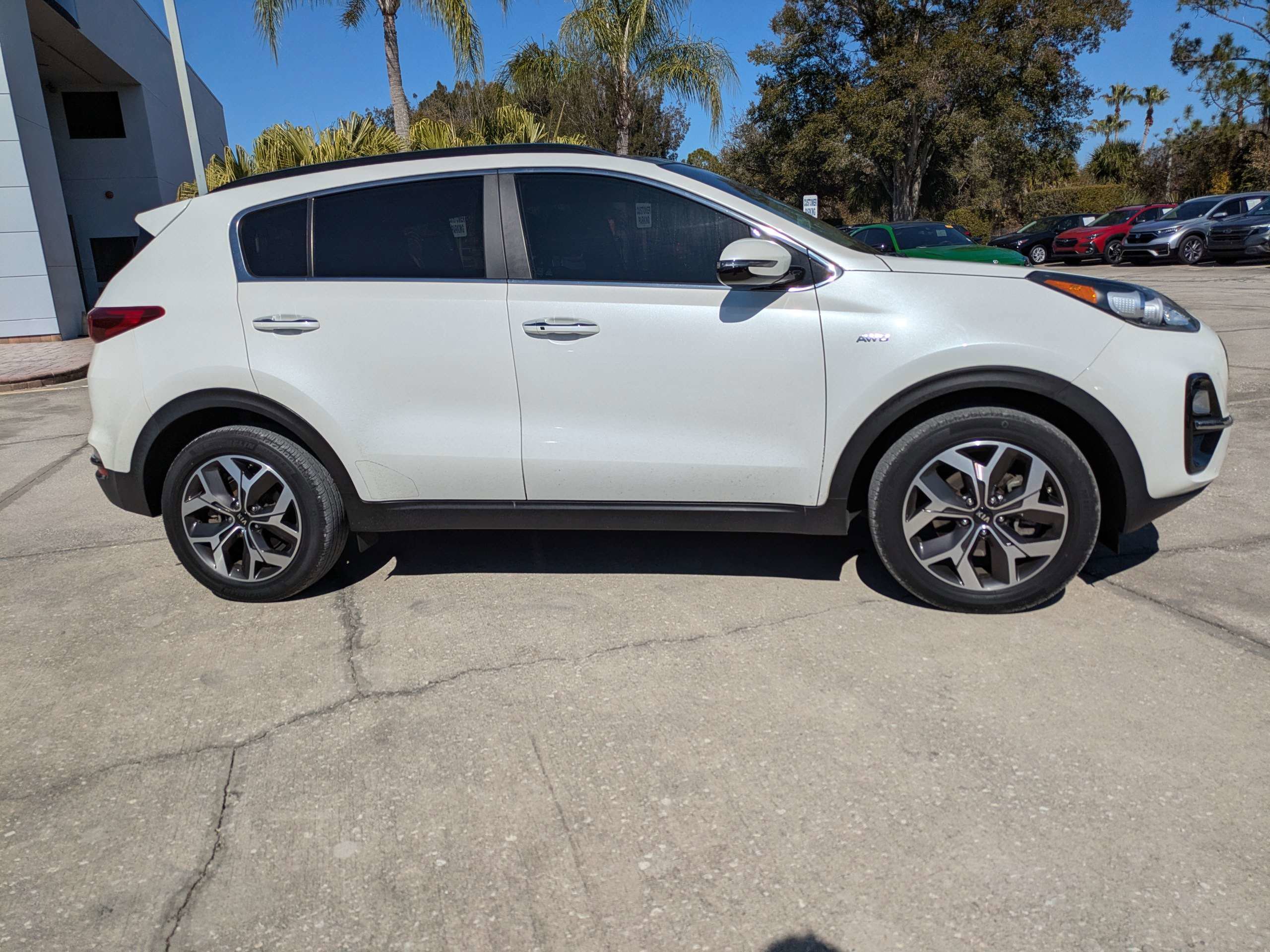 Used 2021 Kia Sportage EX w/ EX Technology Package image 3