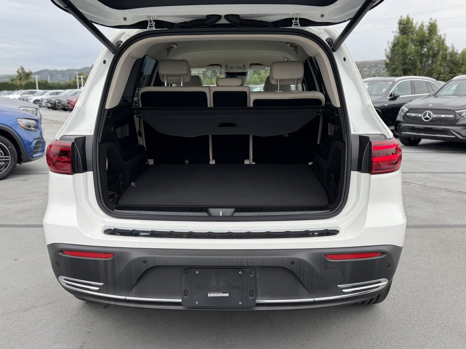 New 2025 Mercedes-Benz EQB 250+ image 12