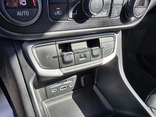 Certified 2023 GMC Terrain SLT image 15