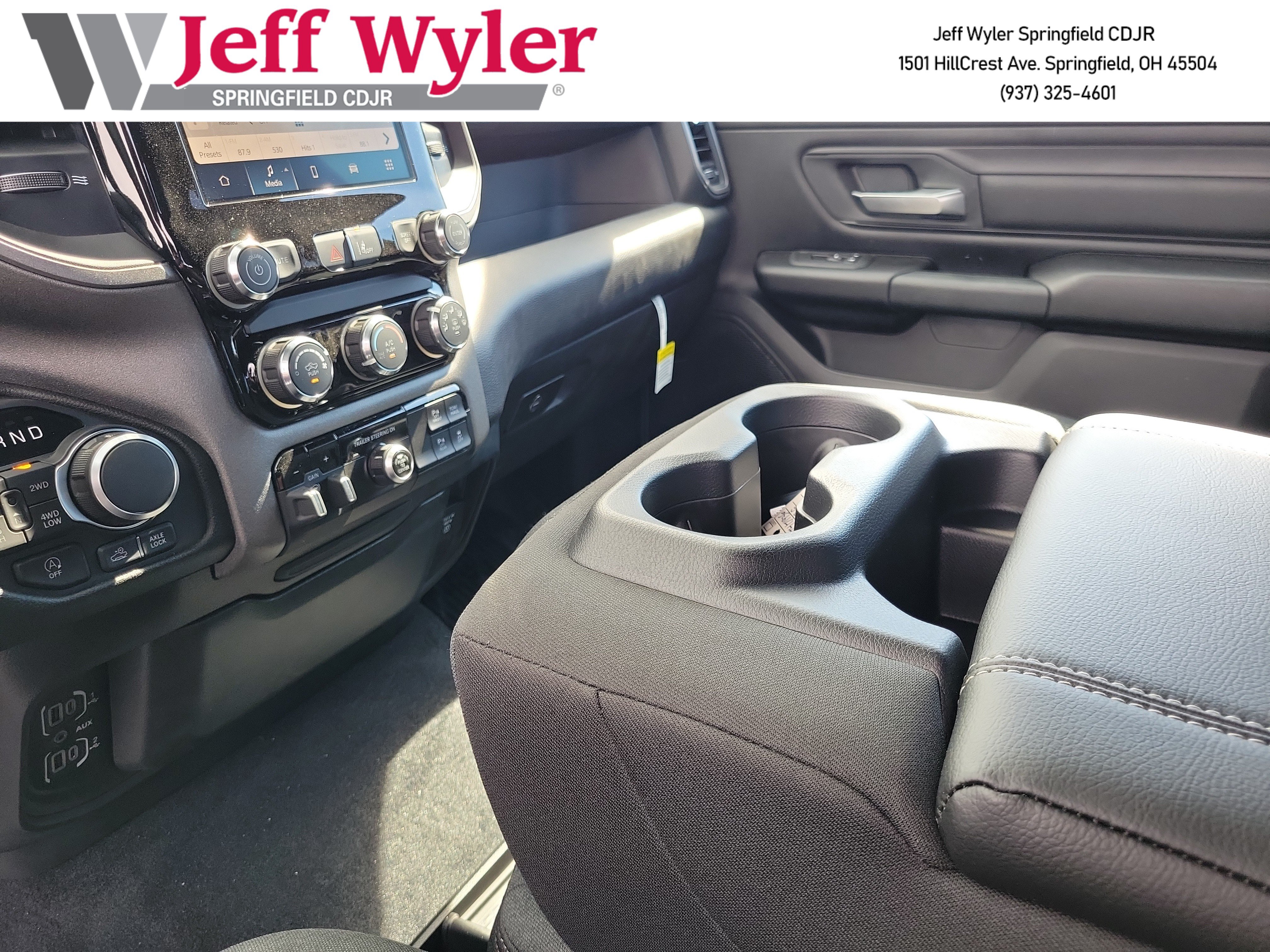 New 2026 RAM 1500 Warlock AWD/4WD image 13